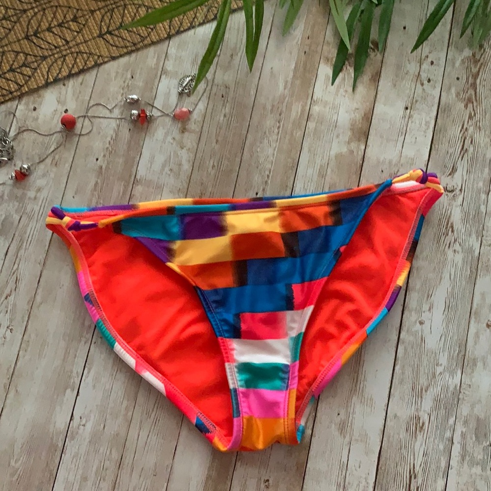 DONATED 🌞🆕Colorful Xhilaration Bikini Bottom Sz M